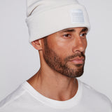 Tuque à revers avec écusson large à logo- Os