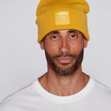 Tuque à revers avec écusson large à logo- Moutarde
